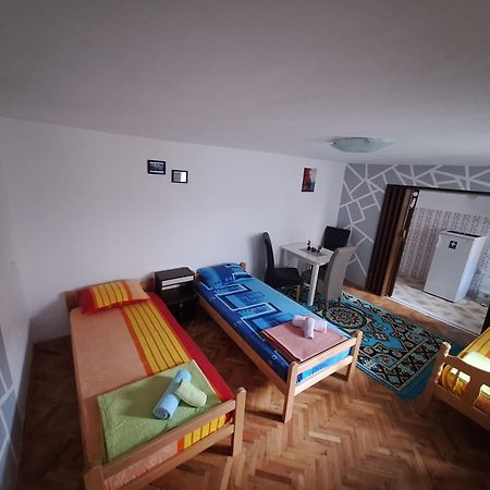 Apartment And Rooms Zed Mostar Exterior foto